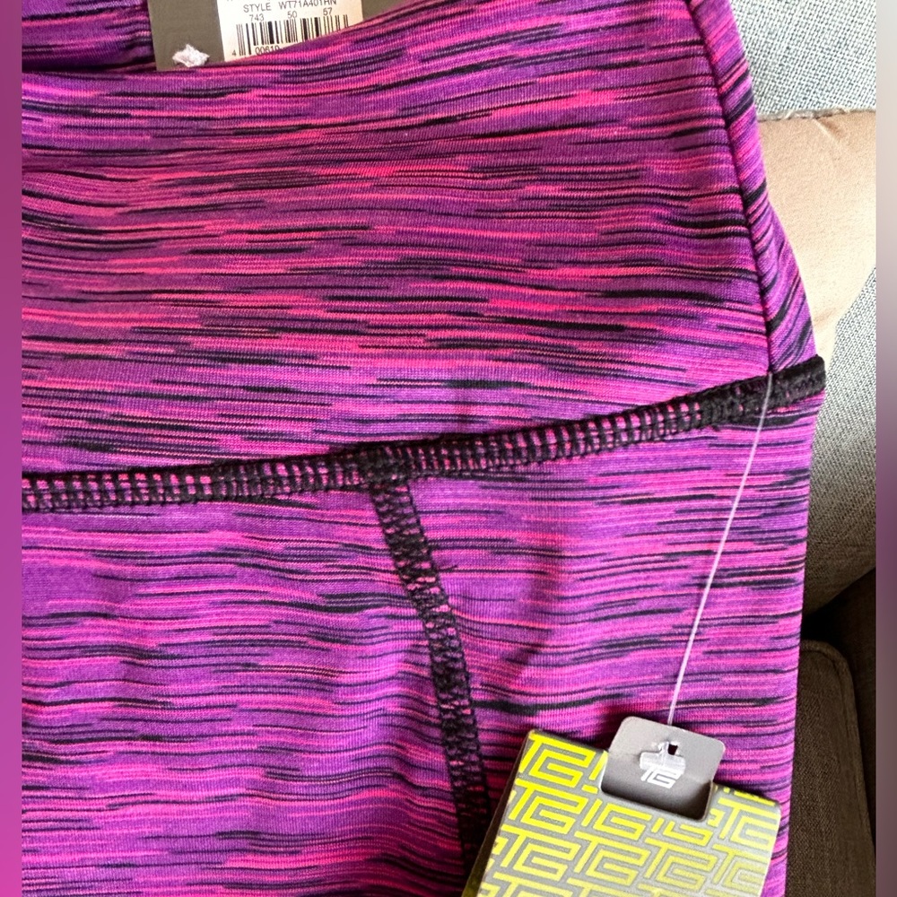 NWT Tek Gear DryTEK Mid Rise Capris Pink Purple Black Activewear Leggings Size S - Picture 4 of 9